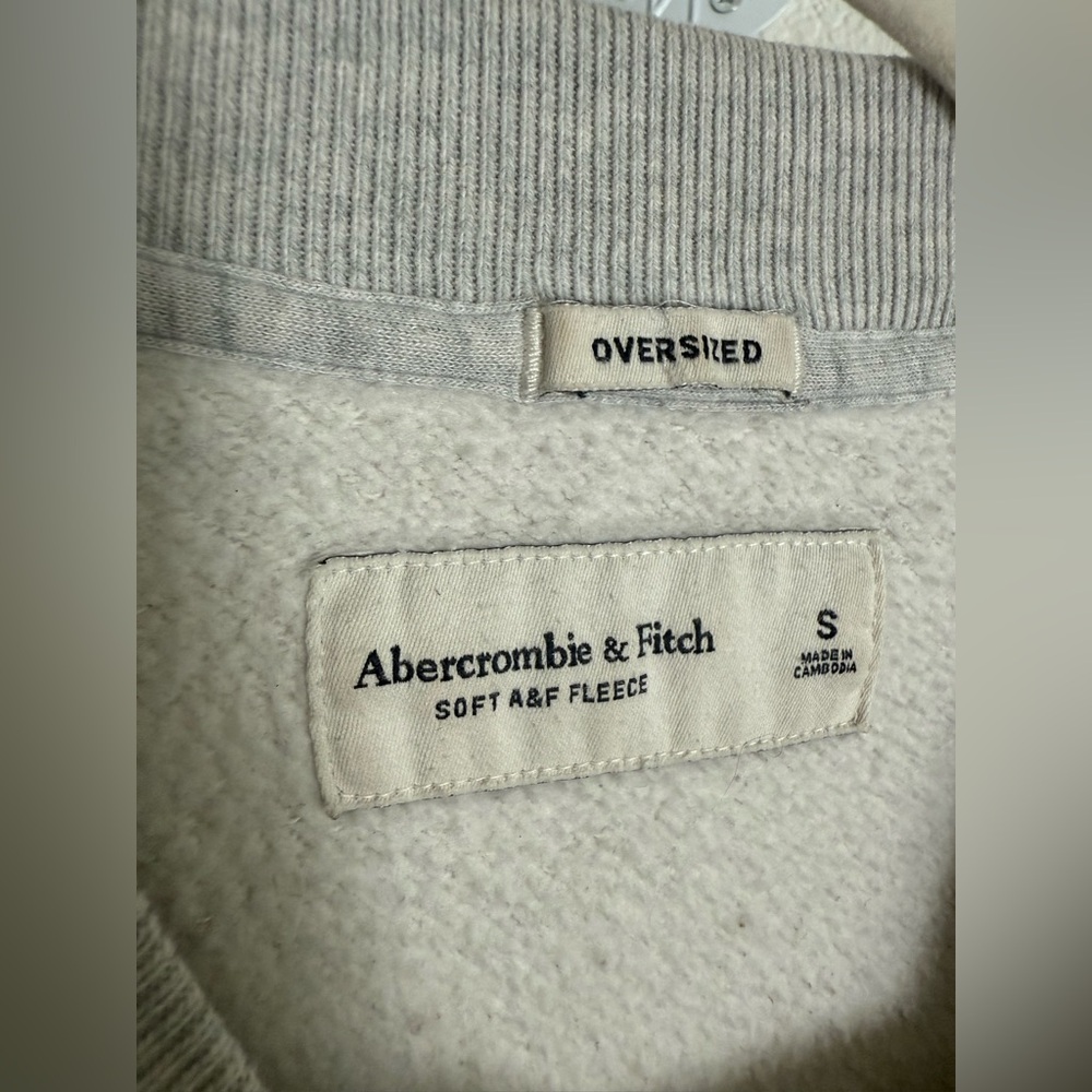 ABERCROMBIE Oversized LA Lakers Soft Fleece Crewneck Sweatshirt - Picture 3 of 4